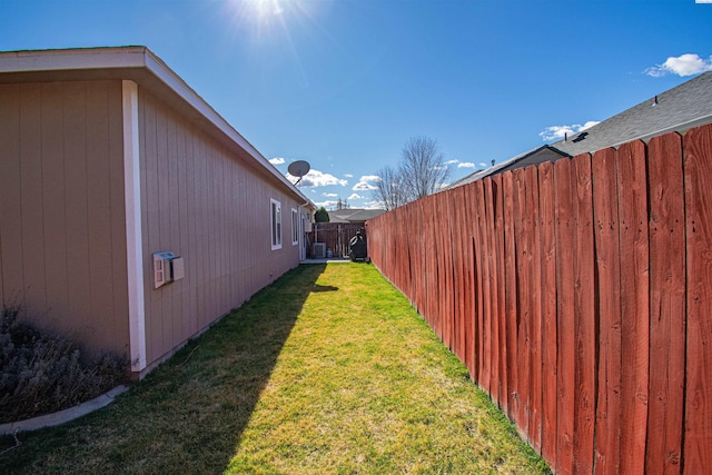 view of yard featuring fence