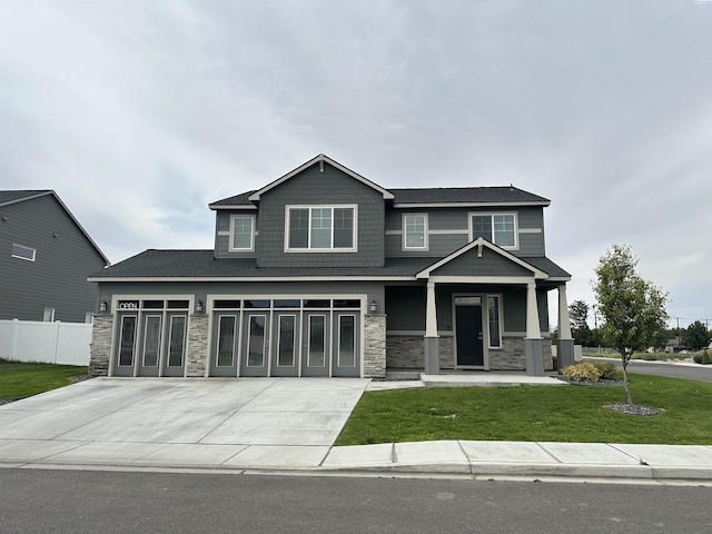 303 Jade Ave, Grandview, WA 98930 - photo 1