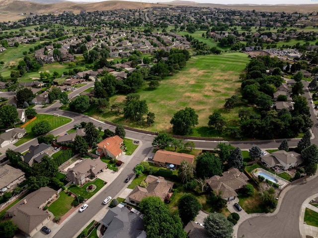 2929 S Ledbetter Pl, Kennewick, WA 99337 - aerial view of property and surrounding area featuring nearby suburban area and a mountainous background