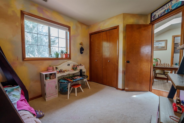 2929 S Ledbetter Pl, Kennewick, WA 99337 - bedroom with a closet and light colored carpet
