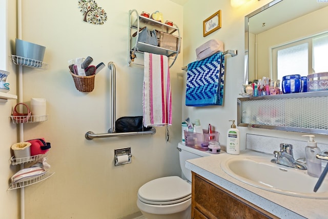 5820 W Park Pl, Pasco, WA 99301 - bathroom with vanity and toilet