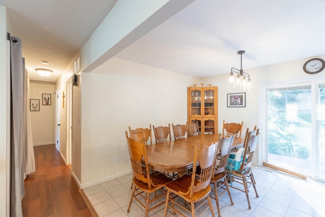 625 SW Dawnview Ct, Pullman, WA 99163 - dining space featuring baseboards