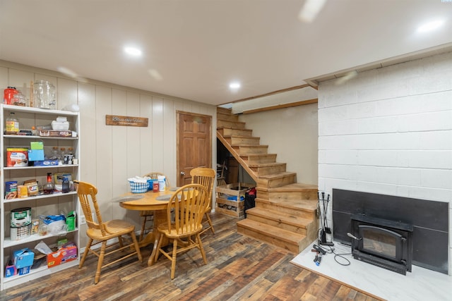 625 SW Dawnview Ct, Pullman, WA 99163 - dining room with wood finished floors, stairs, and recessed lighting