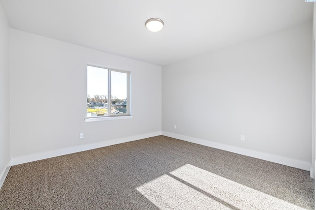 6435 W 30th Pl, Kennewick, WA 99338 - carpeted empty room featuring baseboards