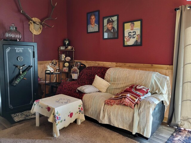 132 2nd St, Diamond, WA 99111 - living room featuring wainscoting