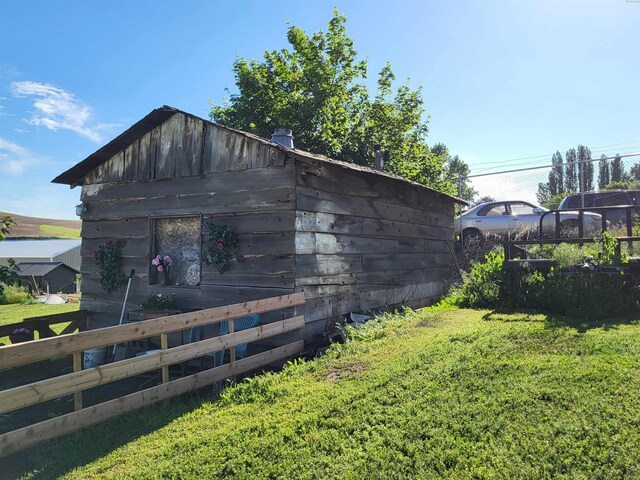 132 2nd St, Diamond, WA 99111 - view of property exterior