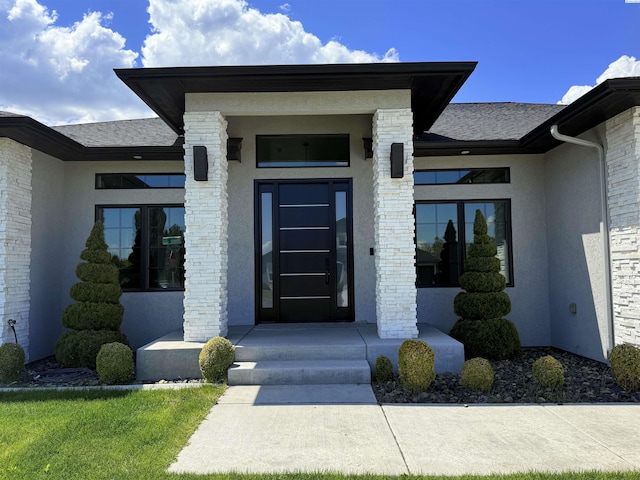 3408 Royce Ln, Pasco, WA 99301 - view of exterior entry featuring stucco siding