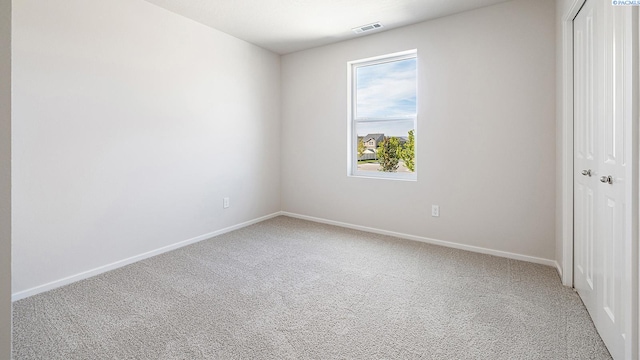 656 S Zeelar St, Kennewick, WA 99336 - unfurnished room featuring light carpet and baseboards