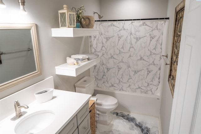 full bathroom featuring vanity, shower / tub combo with curtain, and toilet