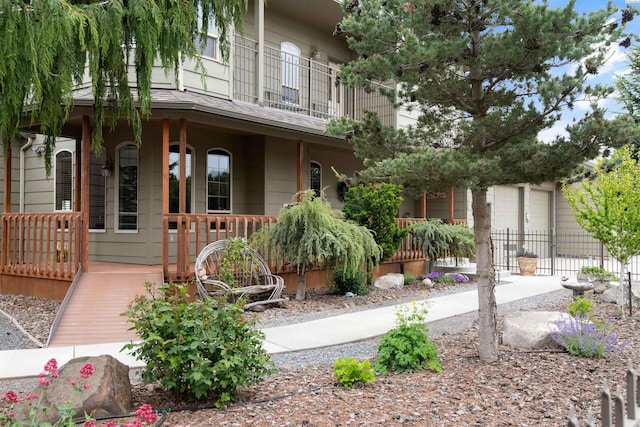 view of front of house featuring covered porch