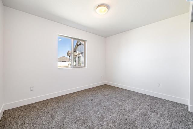 1613 Diamond Ave, Grandview, WA 98930 - empty room with carpet and baseboards