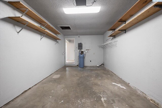 517 S Dawes St, Kennewick, WA 99336 - view of garage