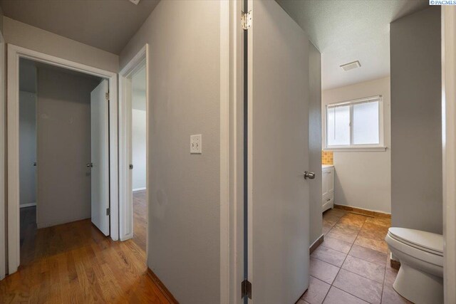 517 S Dawes St, Kennewick, WA 99336 - view of hallway