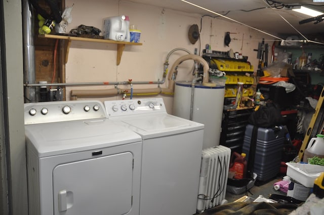 635 SE Holbrook Pl, Pullman, WA 99163 - washroom featuring separate washer and dryer and gas water heater