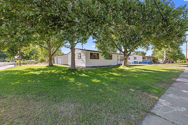 1301 Wright Ave, Richland, WA 99354 - view of front facade with a front yard