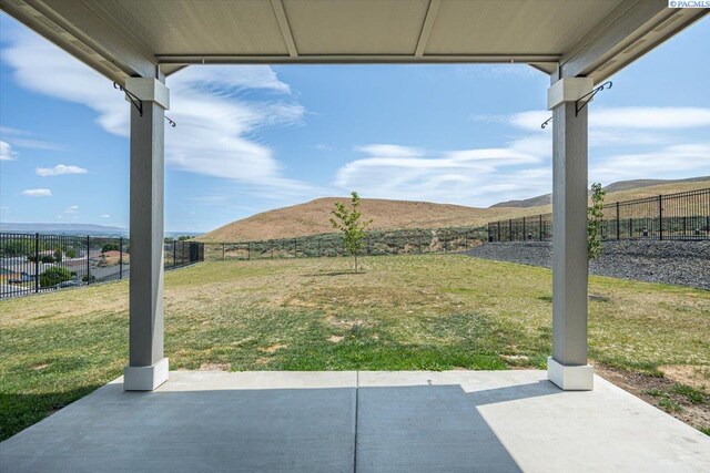200 Ladera St, Prosser, WA 99350 - view of yard with a mountain view and a patio