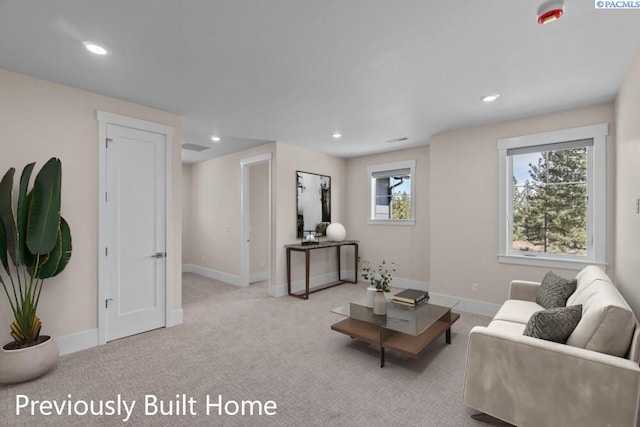 6008 Rd 122, Pasco, WA 99301 - carpeted living area with baseboards, visible vents, and recessed lighting