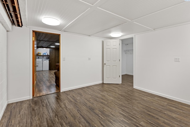 405 W 7th Ave, Ritzville, WA 99169 - empty room with dark wood-type flooring and independent washer and dryer