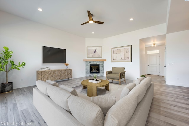 1060 SW Panorama Dr, Pullman, WA 99163 - living room with a ceiling fan, baseboards, recessed lighting, and light wood-style floors
