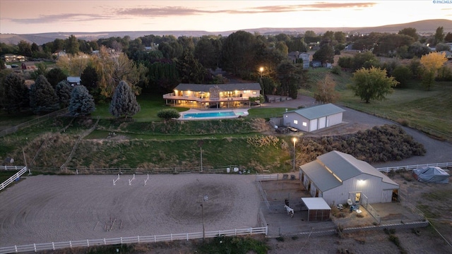 view of aerial view at dusk