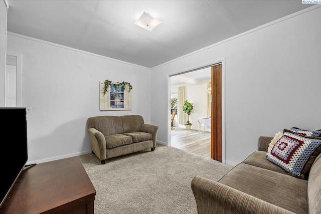 213 Bernard Ave, Richland, WA 99352 - living room with crown molding, carpet, and baseboards