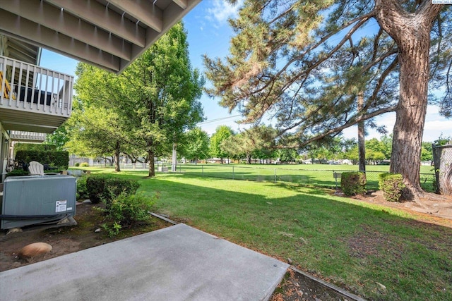view of yard with a patio