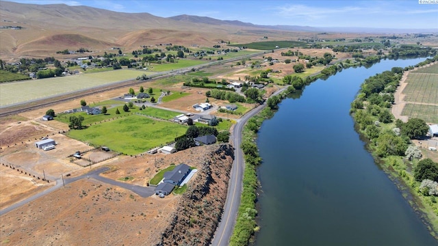 160103 W Byron Rd, Prosser, WA 99350 - aerial overview of property's location featuring a water and mountain view and rural landscape