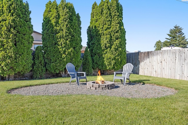 1830 W 23rd Ave, Kennewick, WA 99337 - view of yard featuring a fire pit