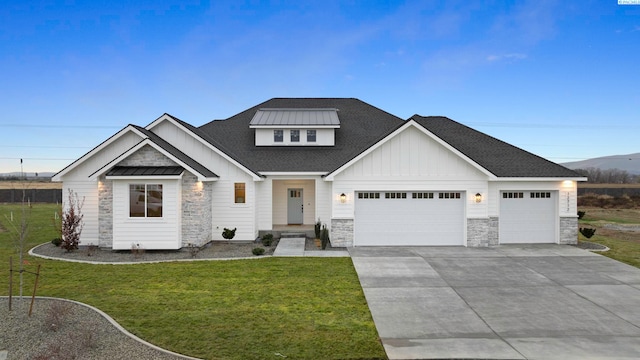 12712 Blackfoot Dr, Pasco, WA 99301 - craftsman-style home with a garage and a front yard