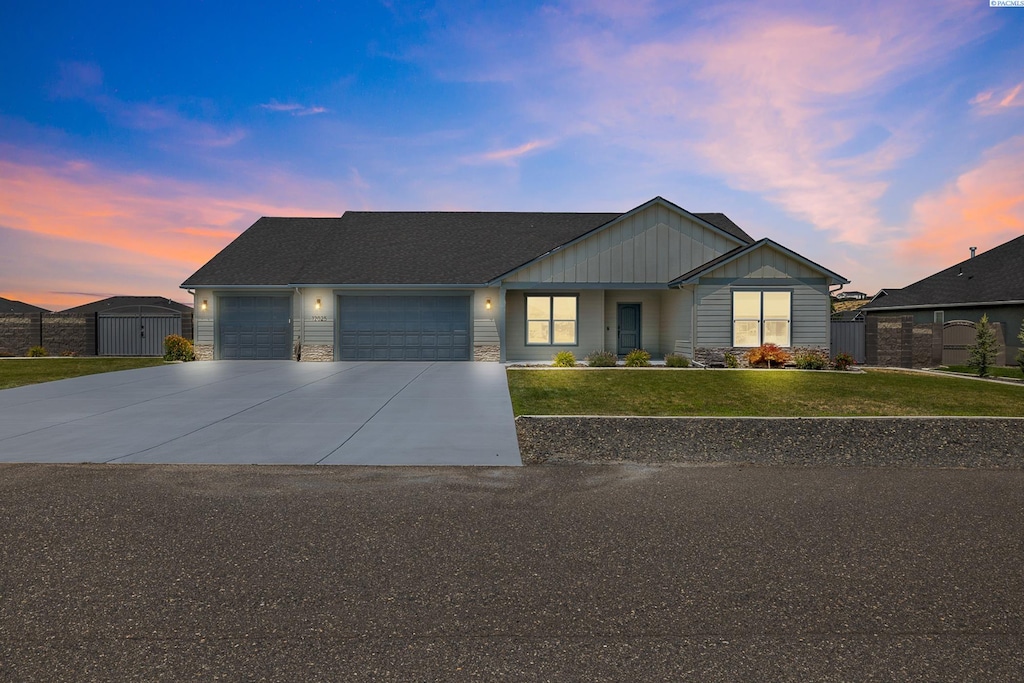 12025 Blackfoot Dr, Pasco, WA 99301 - photo 1