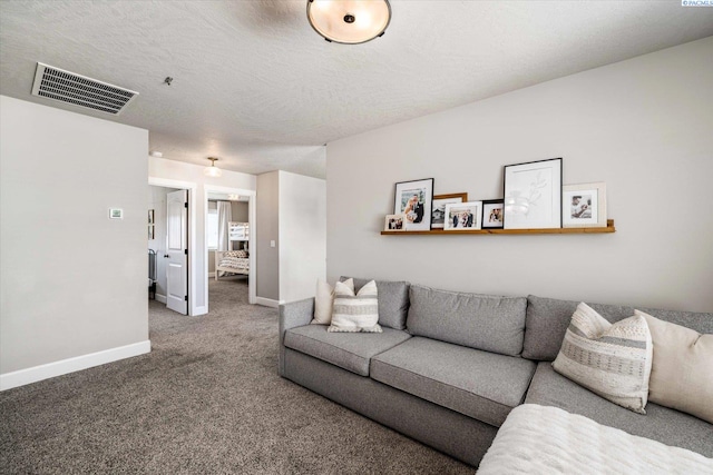 10389 W 17th Pl, Kennewick, WA 99338 - living area featuring baseboards and carpet floors