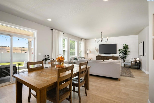 10389 W 17th Pl, Kennewick, WA 99338 - dining space featuring a chandelier, light wood-style floors, and recessed lighting