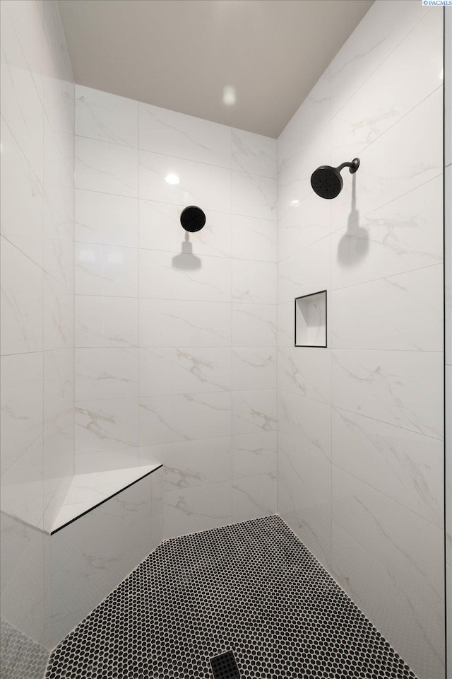 671 Cortona Way, Richland, WA 99352 - full bathroom with tiled shower