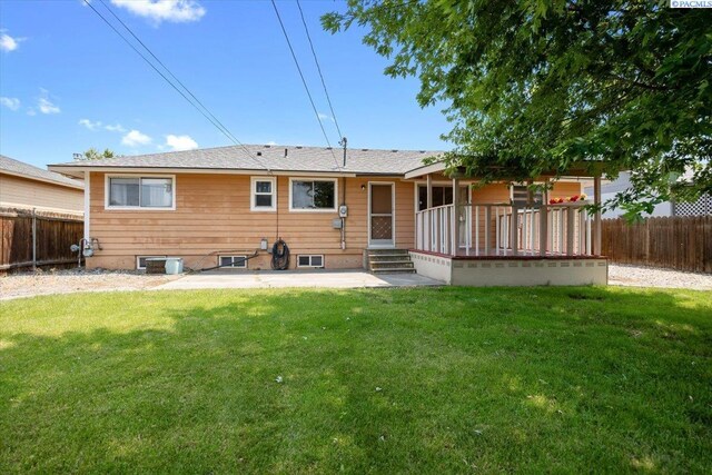 1923 Hood Ave, Richland, WA 99354 - rear view of house featuring a patio area