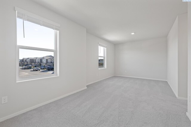 691 S Zeelar St, Kennewick, WA 99336 - carpeted empty room featuring baseboards and recessed lighting