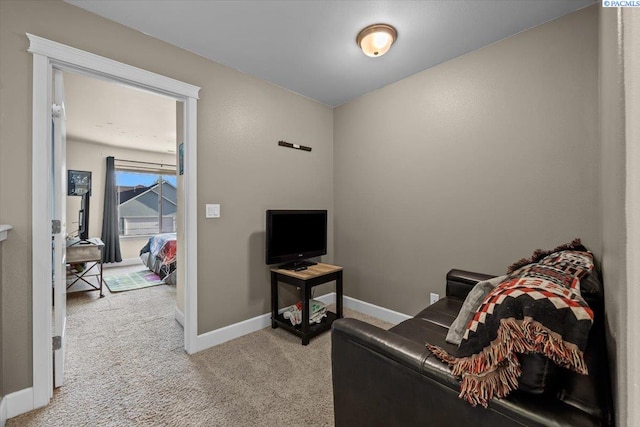 5200 W 28th Ave, Kennewick, WA 99338 - home office with light carpet and baseboards