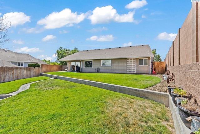 1335 W Grandview Ave, Sunnyside, WA 98944 - view of rear view of house