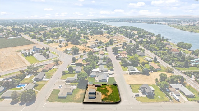 10033 Locust Ln, Pasco, WA 99301