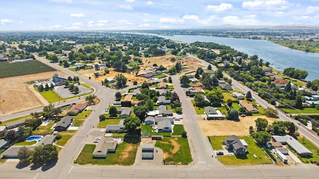 10033 Locust Ln, Pasco, WA 99301