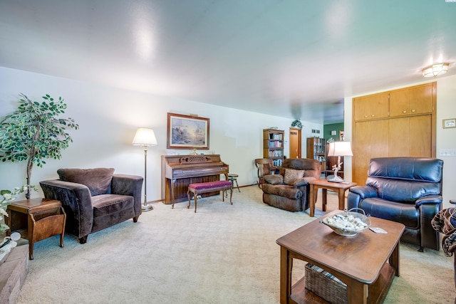 609 N Perkins Ave, Colfax, WA 99111 - living area featuring light colored carpet