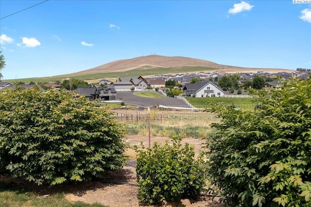 96604 E Clover Rd, Kennewick, WA 99338 - view of mountain background featuring nearby suburban area