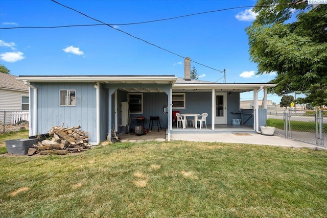 1001 Wilson St, Richland, WA 99354 - back of property featuring a gate