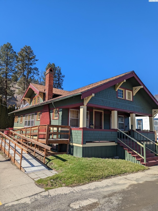 view of front of house featuring covered porch