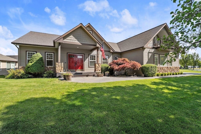 19 Ivy Ln, Pasco, WA 99301 - craftsman-style home featuring a front yard, stone siding, and a shingled roof