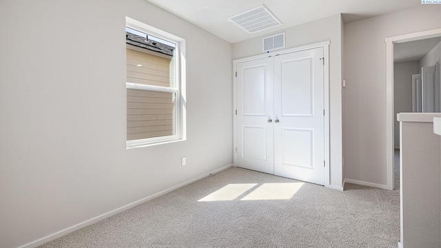592 S Zeelar St, Kennewick, WA 99336 - unfurnished bedroom featuring carpet floors and a closet