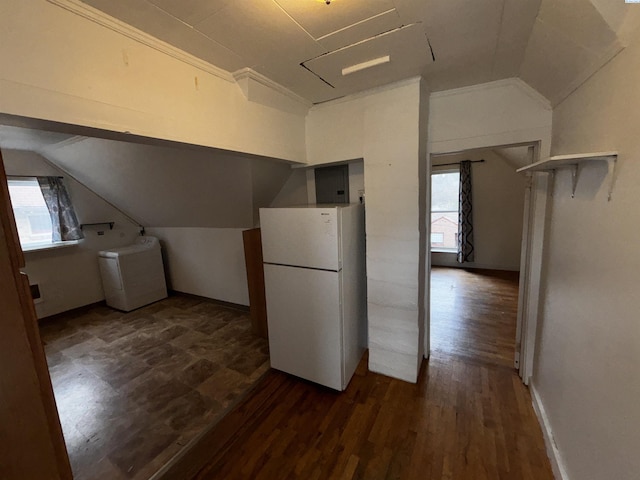 320 SE High St, Pullman, WA 99163 - bonus room featuring dark wood-style flooring, washer / dryer, baseboards, and vaulted ceiling