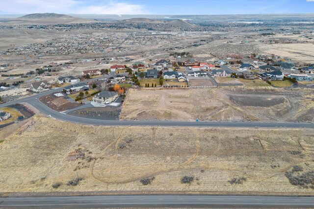 103904 Manuel Dr, Kennewick, WA 99338