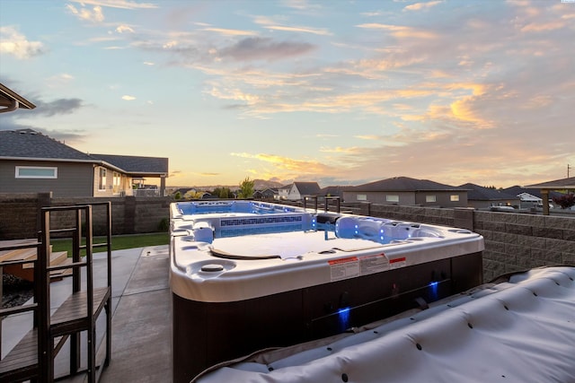 1120 S Kansas Pl, Kennewick, WA 99338 - exterior space featuring fence and a hot tub