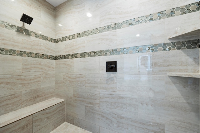 1120 S Kansas Pl, Kennewick, WA 99338 - bathroom featuring tiled shower