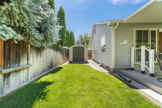 704 W 18th Ct, Kennewick, WA 99337 - view of yard